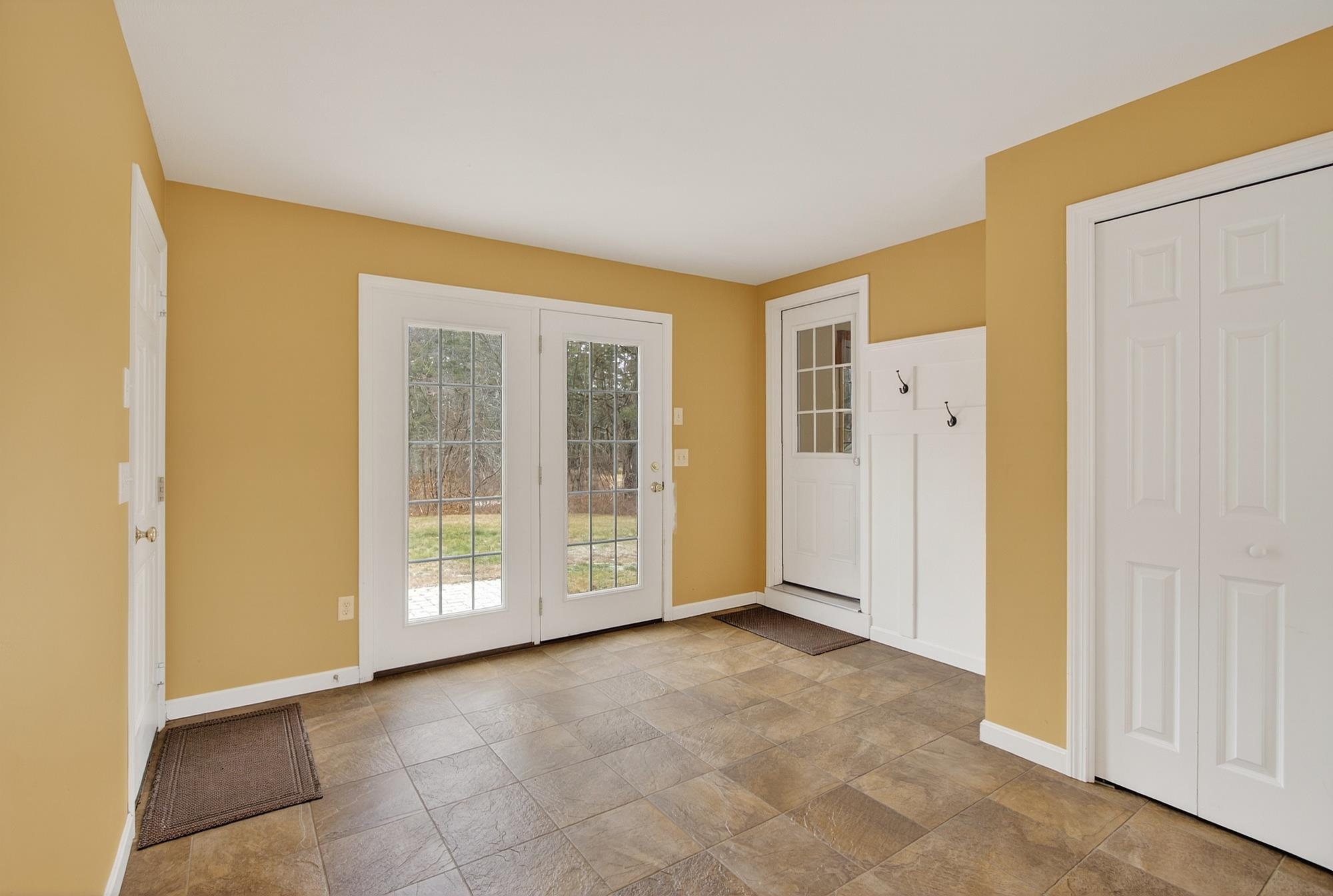 20 Jakes Lane Merrimack, NH 03054 - Photo 12 of 52