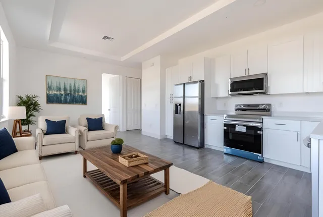 $795,500 | 246 Rotonda Boulevard West, Rotonda West, FL 33947