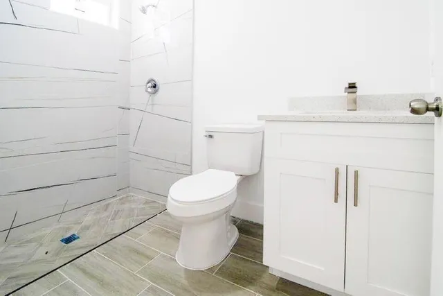 $795,500 | 246 Rotonda Boulevard West, Rotonda West, FL 33947