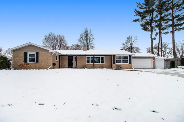 $345,000 | 805 Landsdowne Avenue, Portage, MI 49002