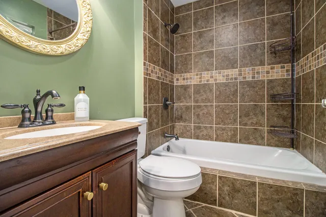 $345,000 | 805 Landsdowne Avenue, Portage, MI 49002