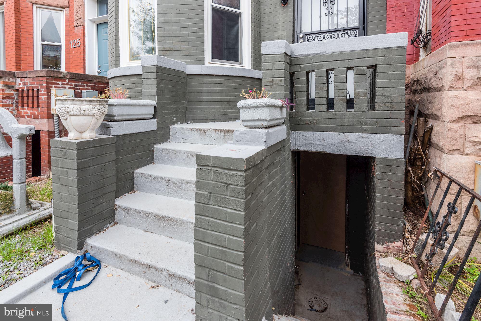 123 U Street Northwest Washington, DC 20001 - Photo 5 of 30 Exterior (Front)