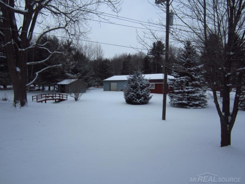 3606 Lakeshore Road Lexington, MI 48450 - Photo 16 of 16 31338337-15.JPG