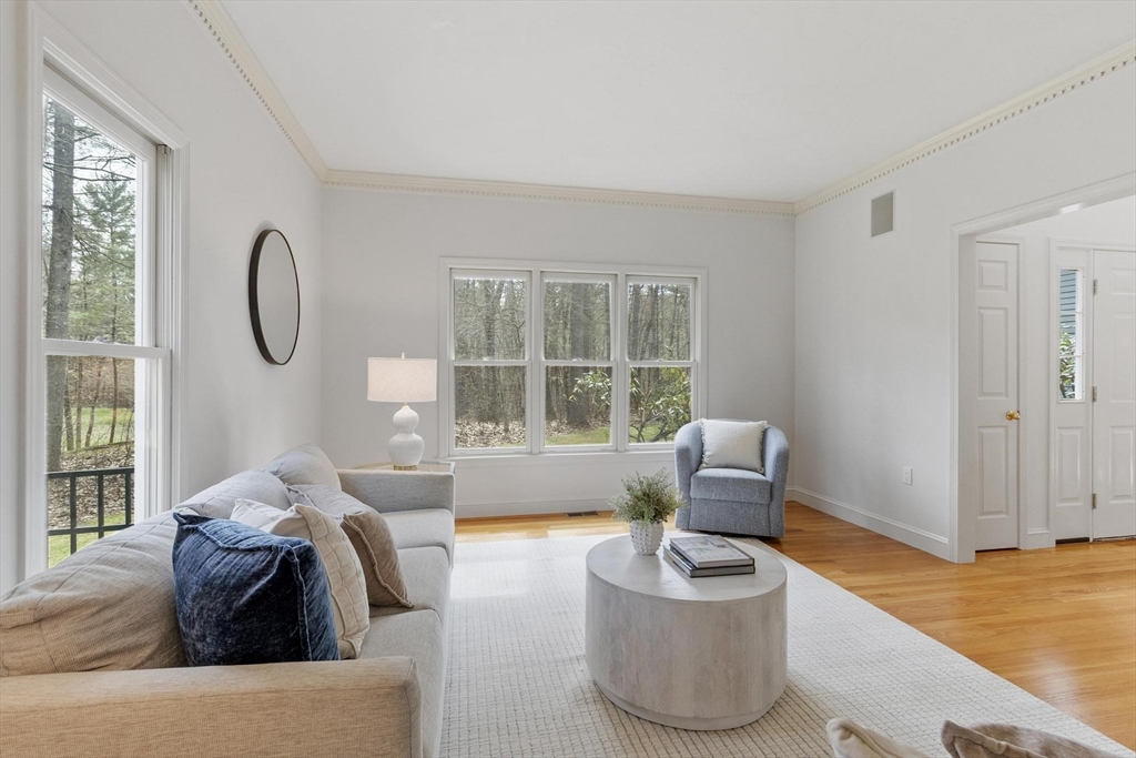 78 Cutters Ridge Road Carlisle, MA 01741 - Photo 4 of 42 a living room with furniture and a window