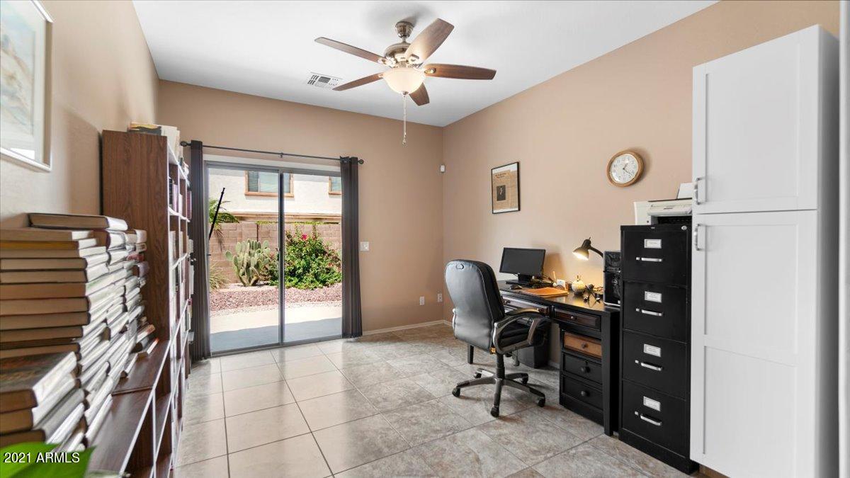 45306 West Rhea Road Maricopa, AZ 85139 - Photo 9 of 20 09-Office Area