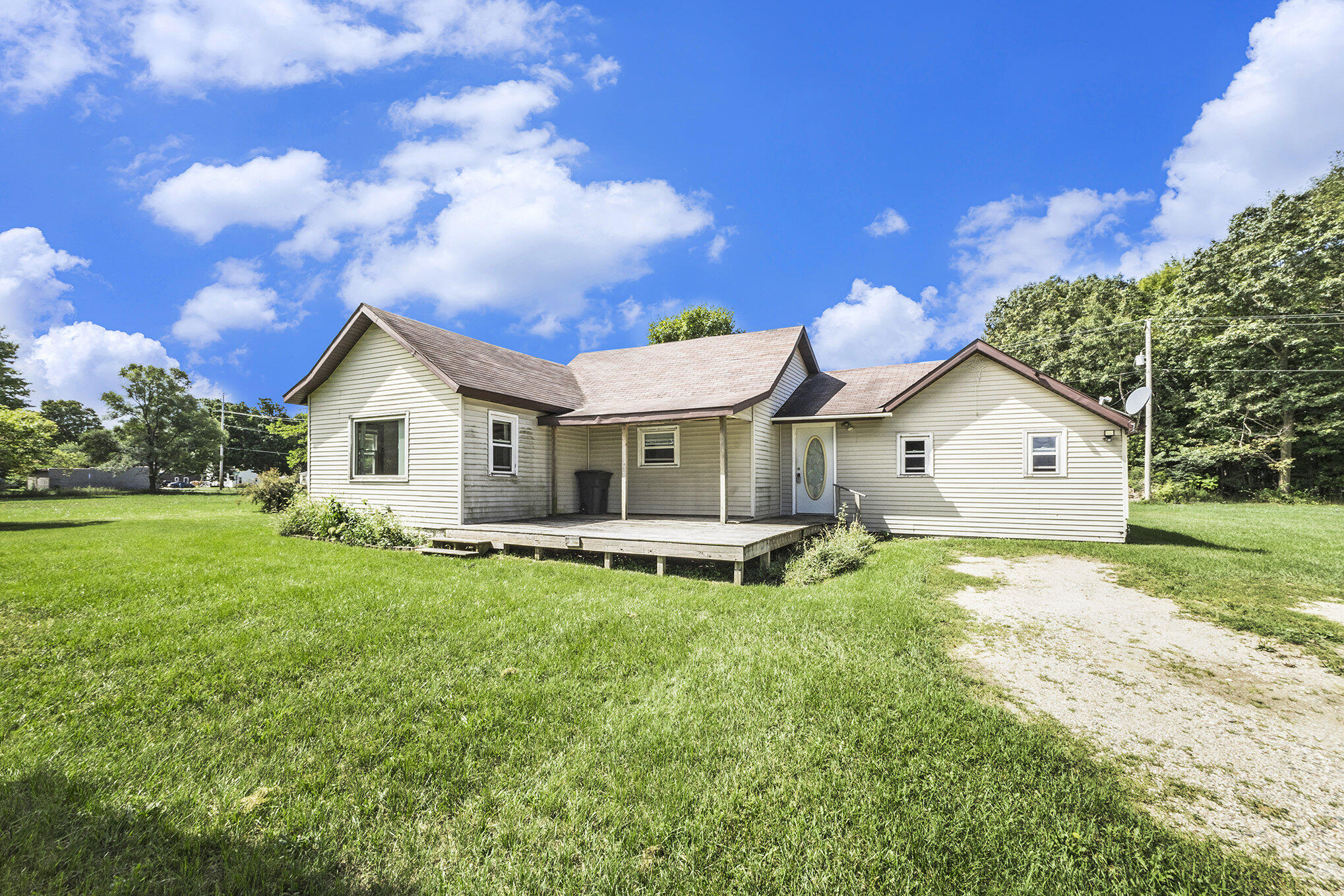 5057 North Bailey Road Coral, MI 49322 - Photo 3 of 33 003_img_8191_543