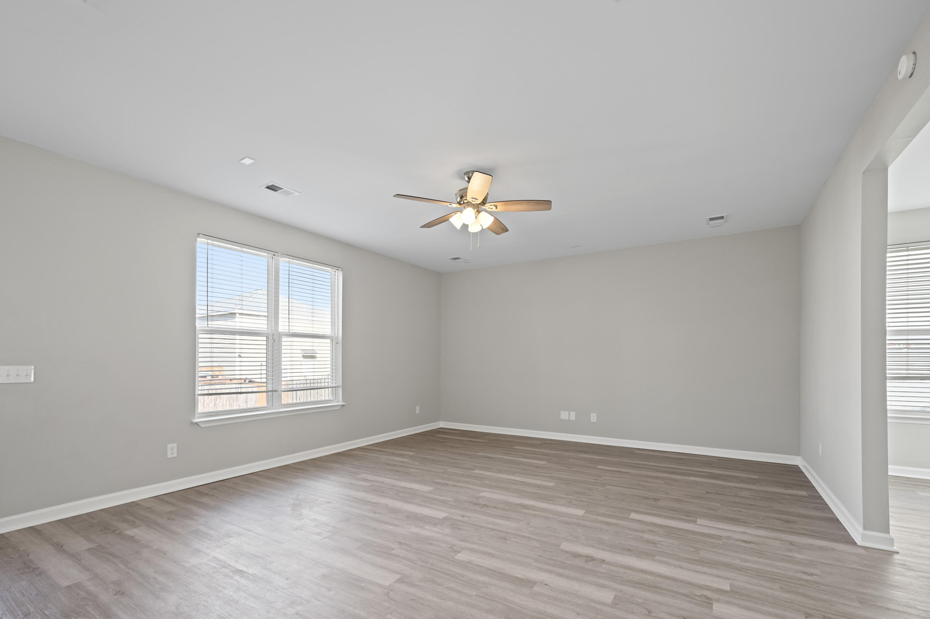 413 Forest Hills Road Summerville, SC 29486 - Photo 7 of 24 DSC_4172