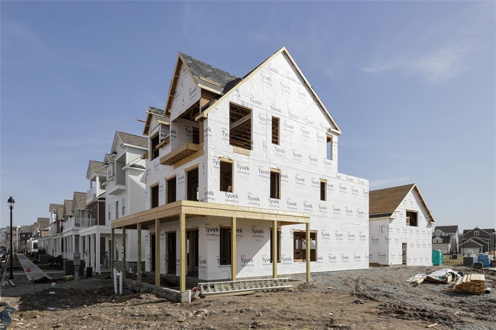 2 Carolina Avenue Oakmont, PA 15139 - Photo 1 of 25 a view of a large white building