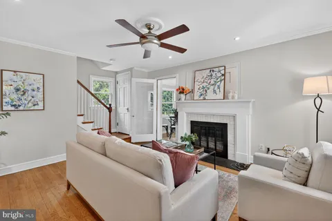 $1,195,000 | 2539 Washington Boulevard, Arlington, VA 22201