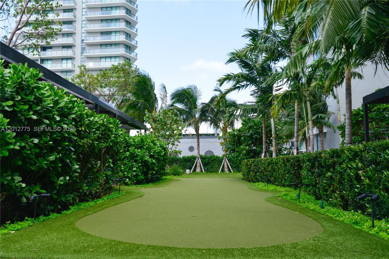 650 Northeast 32nd Street, Unit 2804 Miami, FL 33137 - Photo 37 of 48 a view of outdoor space and yard