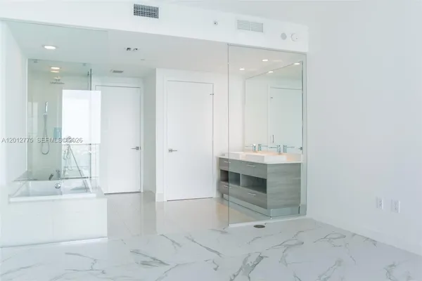 $6,200 | 650 Northeast 32nd Street, Unit 2804, Miami, FL 33137