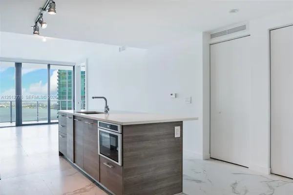 $6,200 | 650 Northeast 32nd Street, Unit 2804, Miami, FL 33137