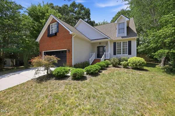 $435,000 | 425 Turnberry Drive, Mebane, NC 27302