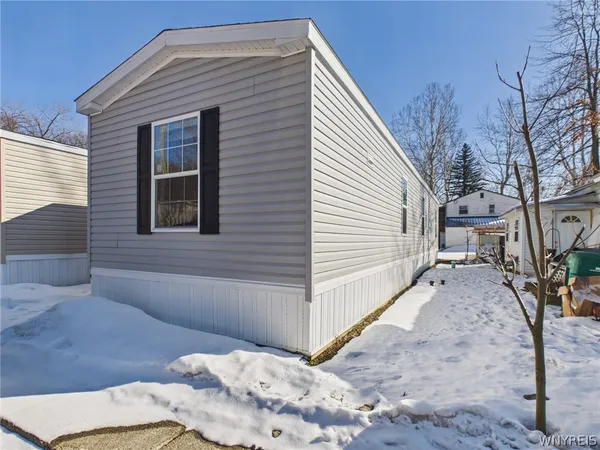 $59,900 | 7898 Boston State Road, Unit 27, Hamburg, NY 14075