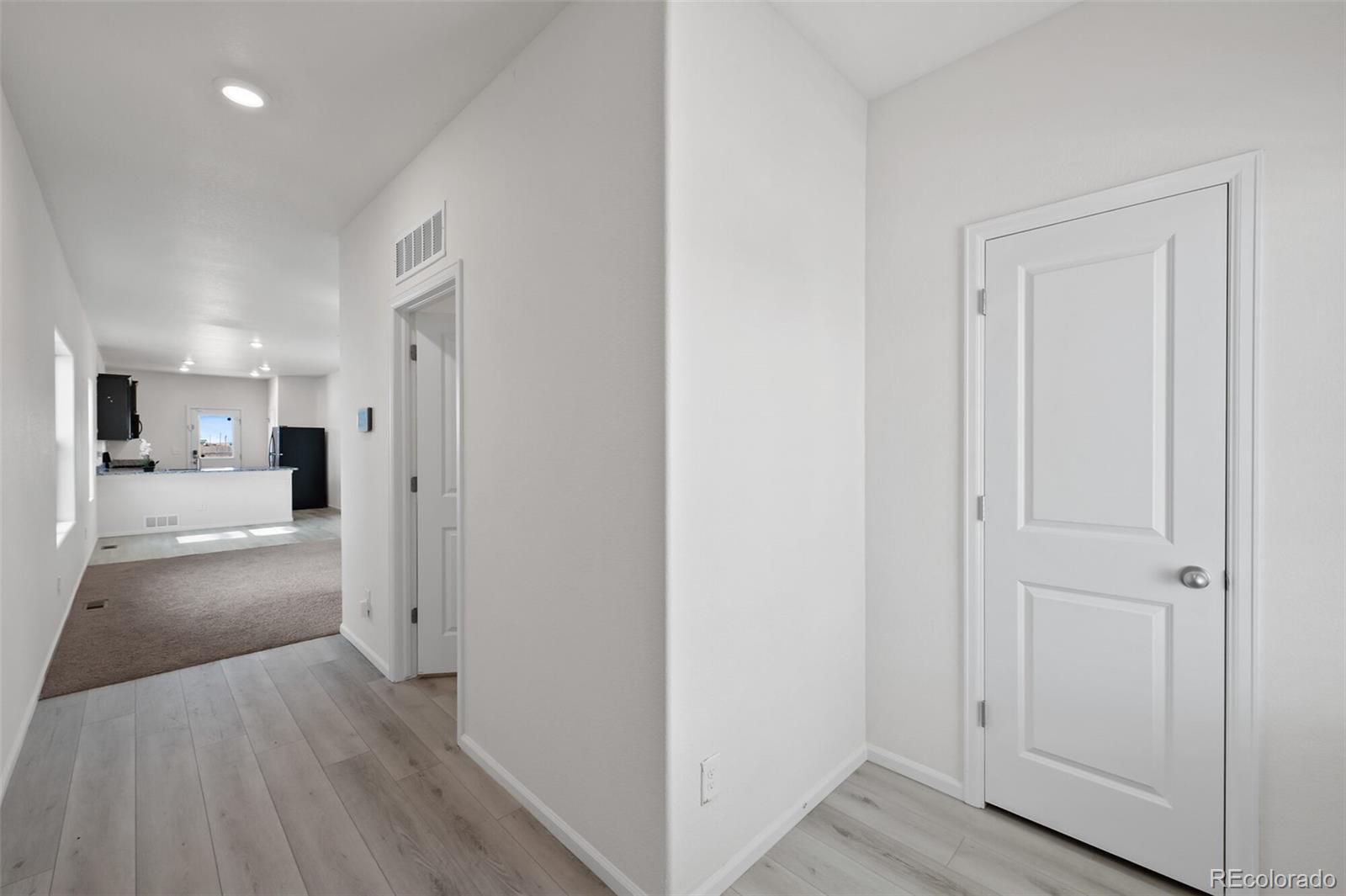 306 Walnut Street Bennett, CO 80102 - Photo 14 of 41