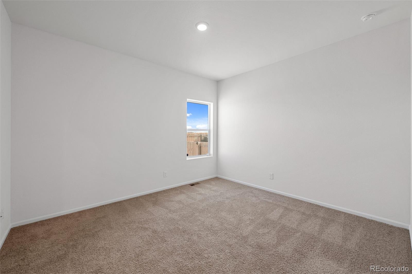 306 Walnut Street Bennett, CO 80102 - Photo 22 of 41