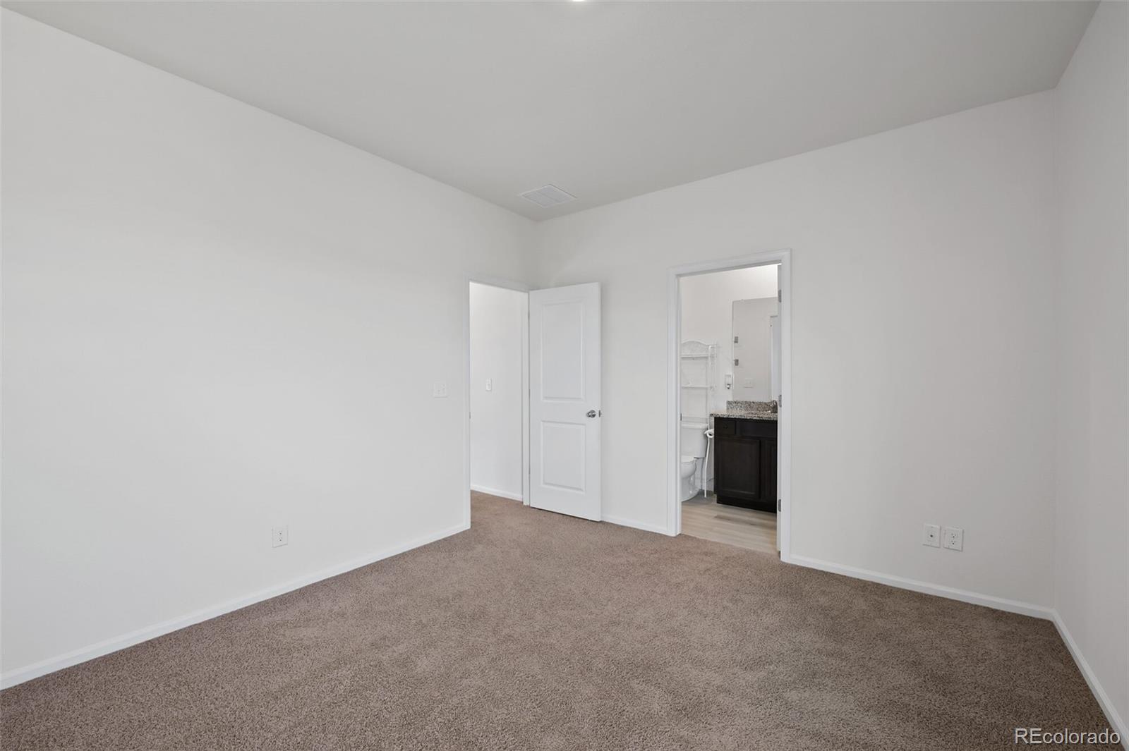 306 Walnut Street Bennett, CO 80102 - Photo 23 of 41