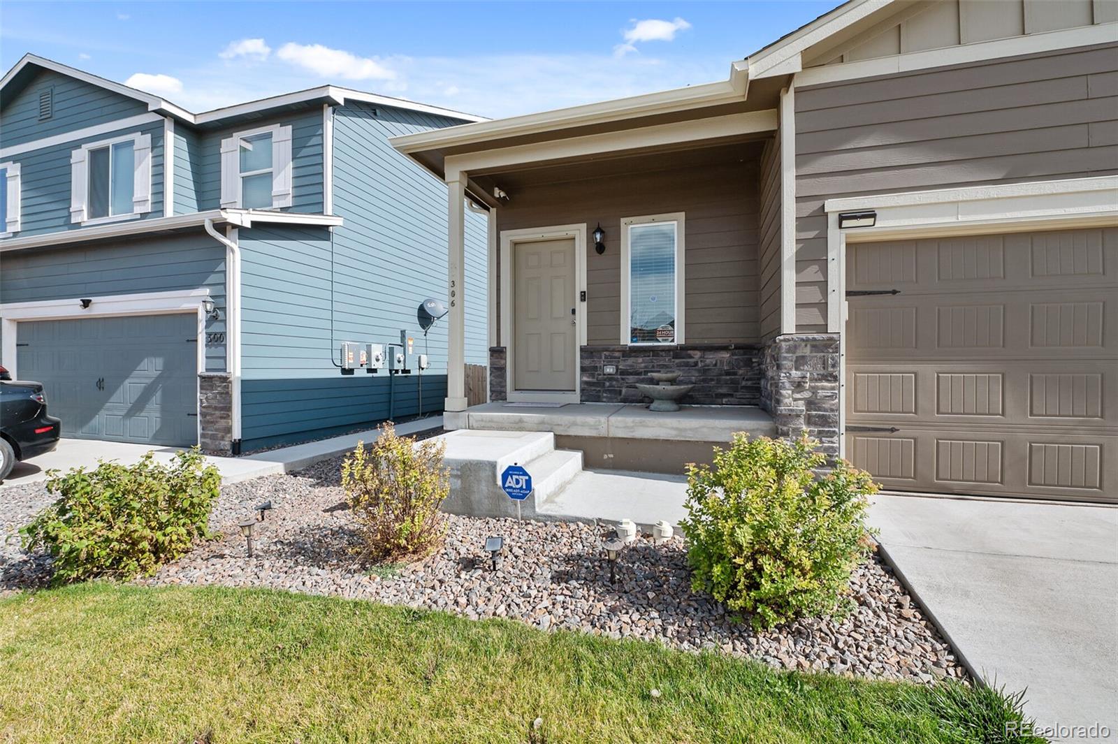 306 Walnut Street Bennett, CO 80102 - Photo 7 of 41