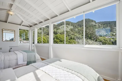$3,680,000 | 40 Laurel Avenue, Stinson Beach, CA 94970