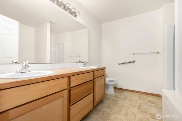 $545,000 | 923 Sarah Court Northwest, Olympia, WA 98502