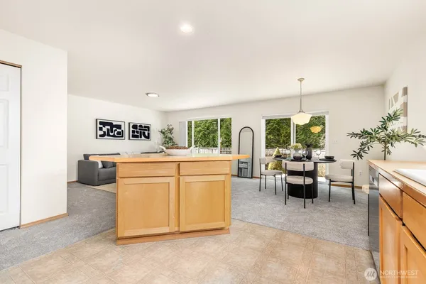 $545,000 | 923 Sarah Court Northwest, Olympia, WA 98502