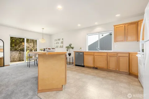 $545,000 | 923 Sarah Court Northwest, Olympia, WA 98502