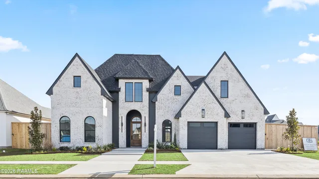 $929,000 | 309 Sunset Palm Court, Youngsville, LA 70592