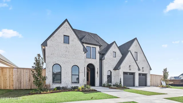 $929,000 | 309 Sunset Palm Court, Youngsville, LA 70592