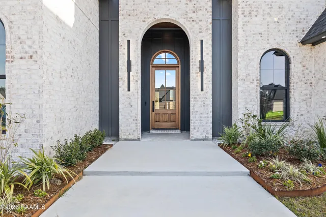 $929,000 | 309 Sunset Palm Court, Youngsville, LA 70592