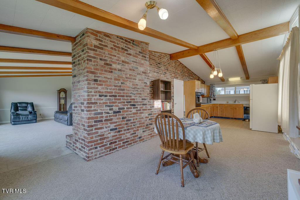 2121 Heatherly Road Kingsport, TN 37660 - Photo 11 of 47 011