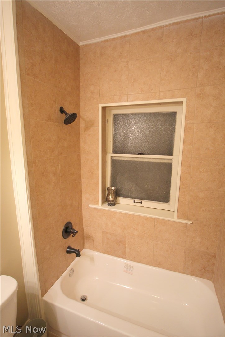 2116 Surrey Road, Unit 1 Cleveland, OH 44106 - Photo 12 of 22 Gallery Image 12