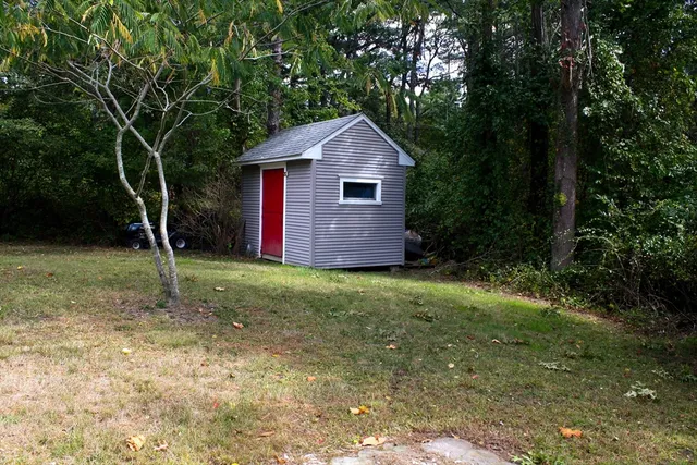 $279,000 | 111 High Street, Freetown, MA 02702