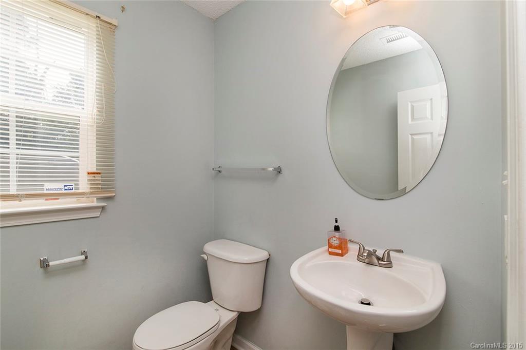 8202 Fox Swamp Road Charlotte, NC 28215 - Photo 13 of 24 Gallery Image 13
