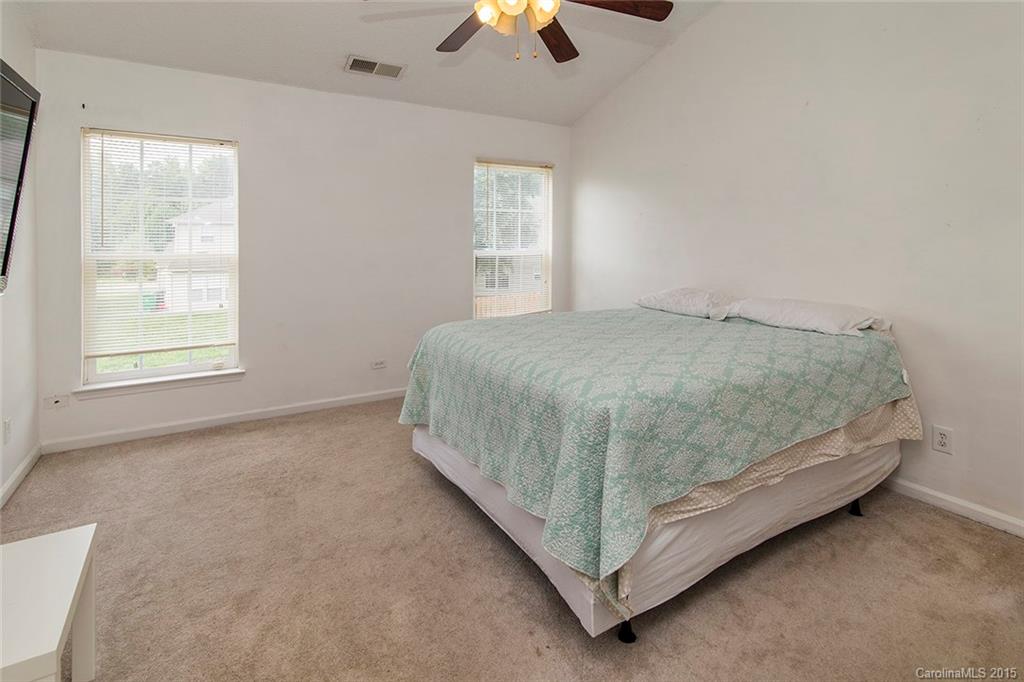 8202 Fox Swamp Road Charlotte, NC 28215 - Photo 14 of 24 Gallery Image 14