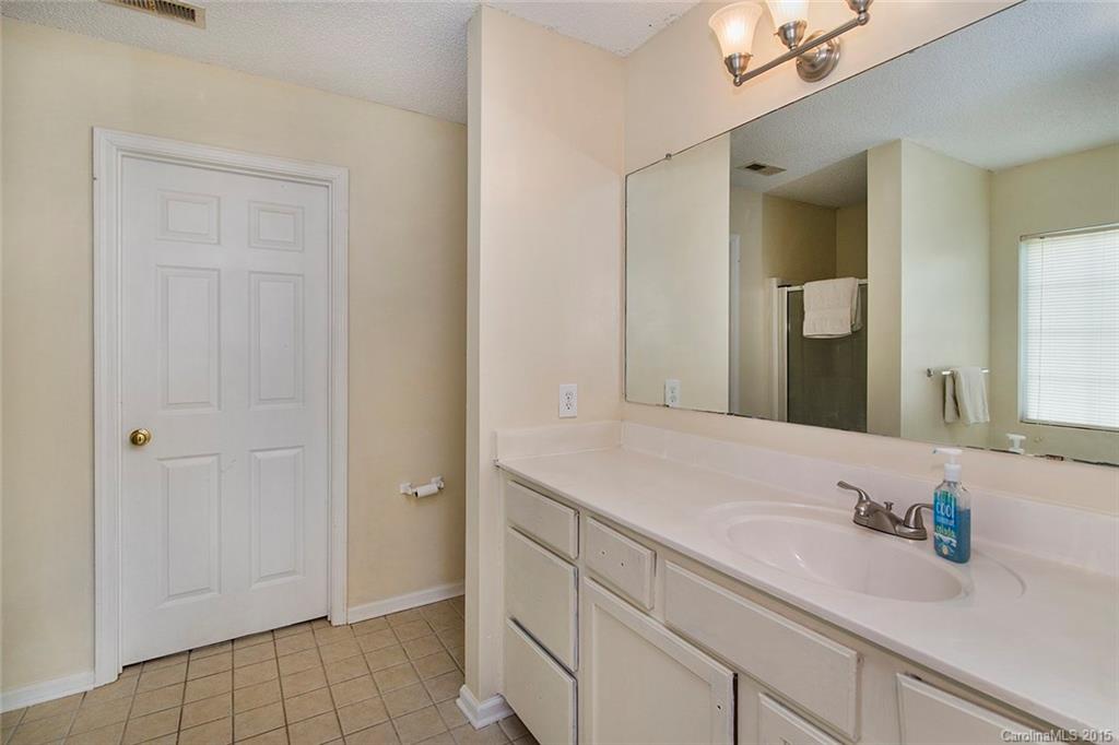 8202 Fox Swamp Road Charlotte, NC 28215 - Photo 15 of 24 Gallery Image 15