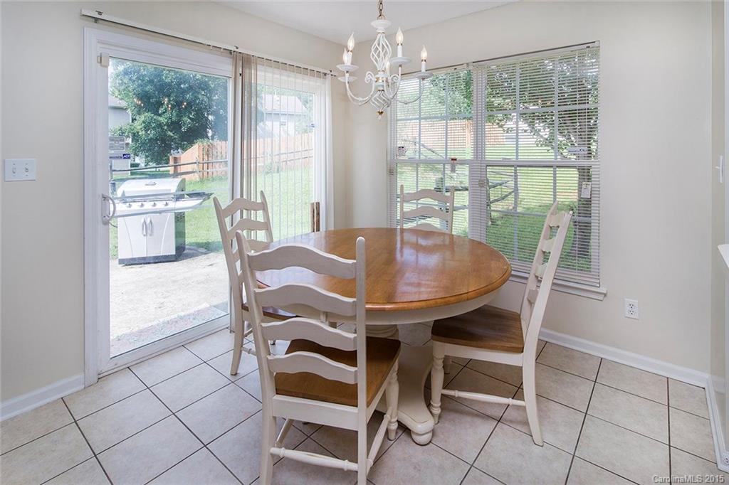 8202 Fox Swamp Road Charlotte, NC 28215 - Photo 6 of 24 Gallery Image 6