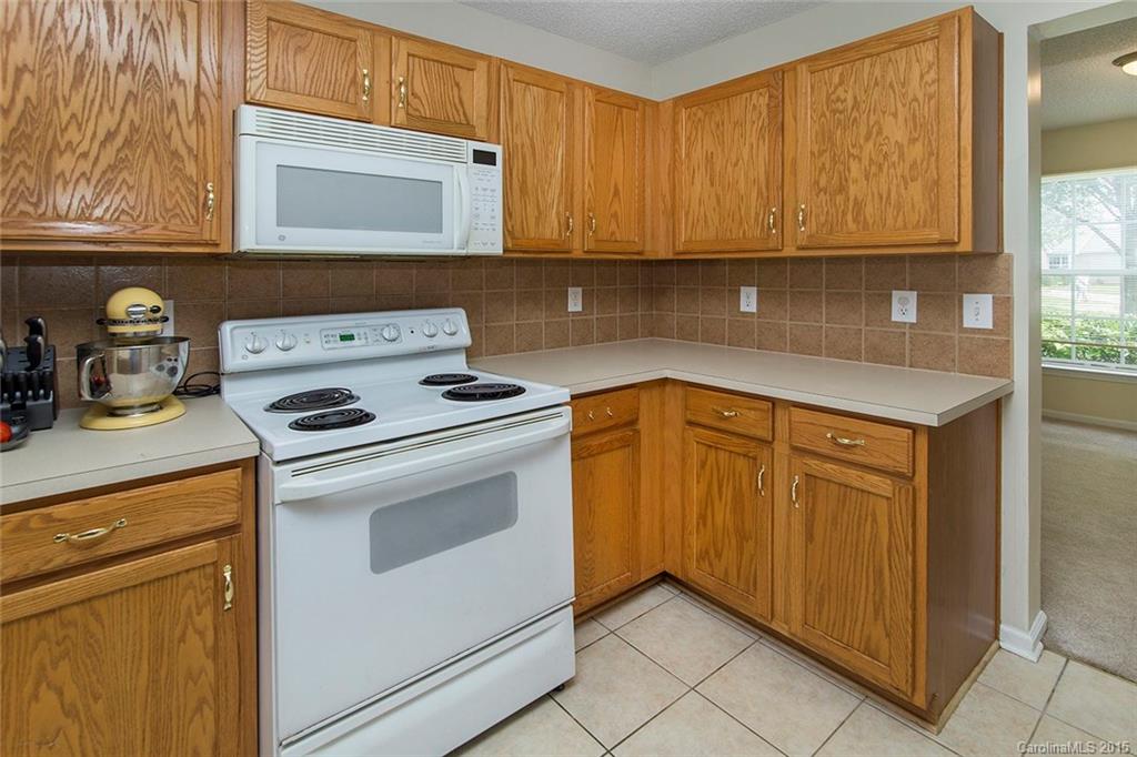 8202 Fox Swamp Road Charlotte, NC 28215 - Photo 10 of 24 Gallery Image 10