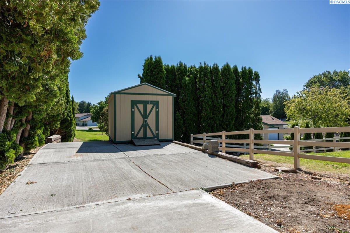 4904 South Toro Road Kennewick, WA 99338 - Photo 34 of 35 Gallery Image 34