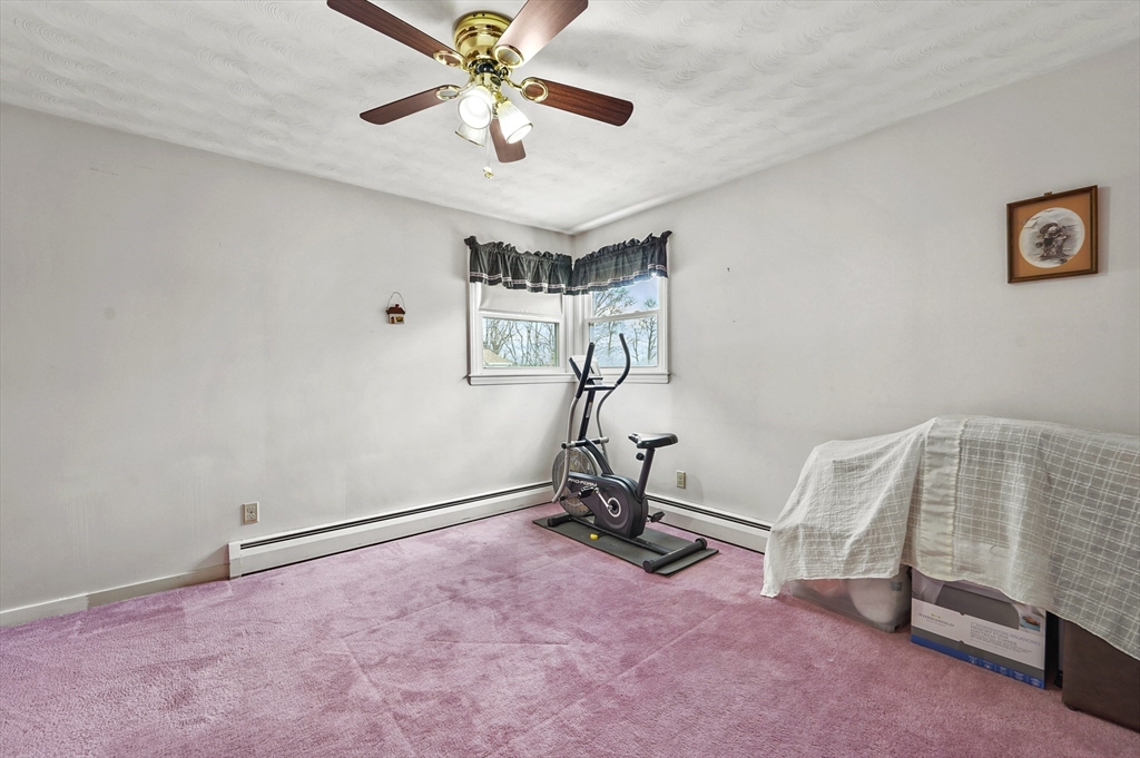 21 Leslie Road Worcester, MA 01605 - Photo 18 of 41