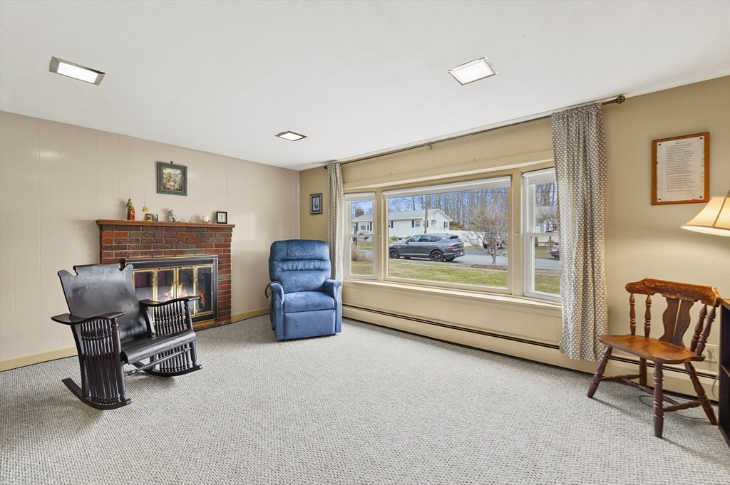 21 Leslie Road Worcester, MA 01605 - Photo 22 of 41