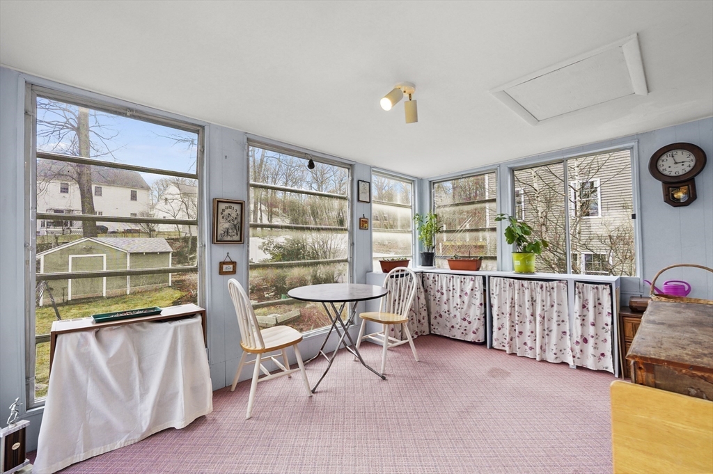 21 Leslie Road Worcester, MA 01605 - Photo 31 of 41