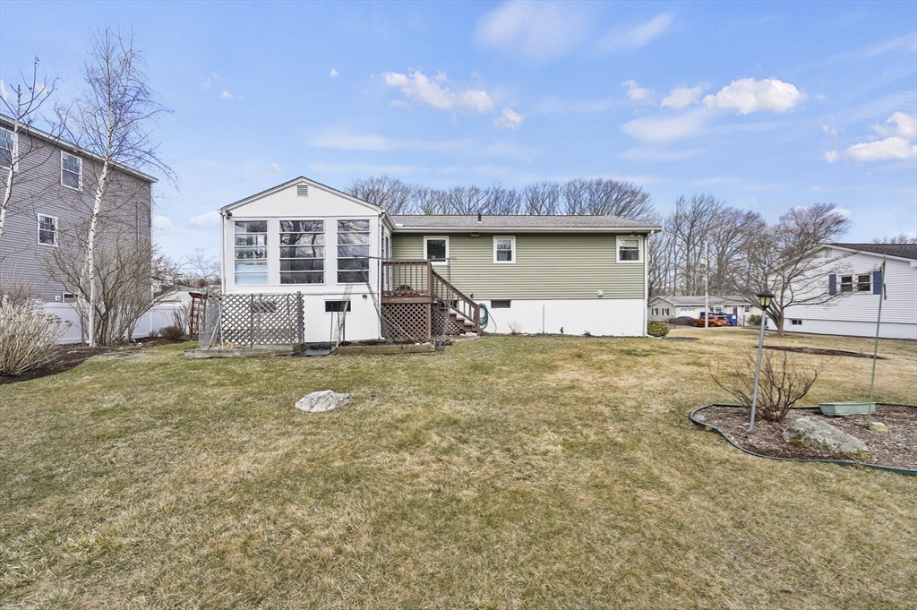 21 Leslie Road Worcester, MA 01605 - Photo 33 of 41