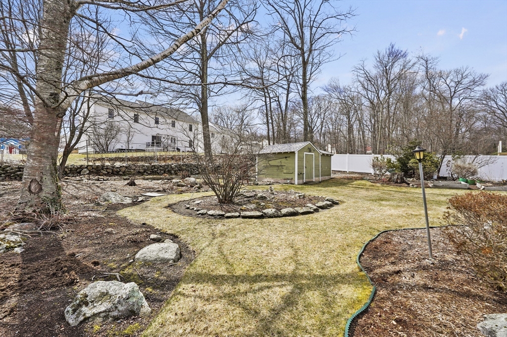 21 Leslie Road Worcester, MA 01605 - Photo 36 of 41