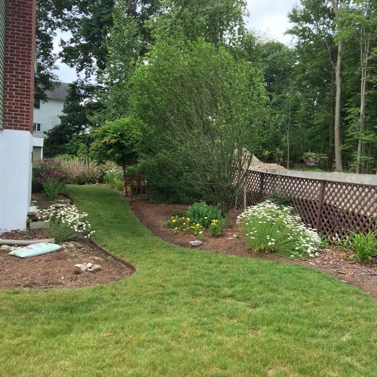 21 Leslie Road Worcester, MA 01605 - Photo 40 of 41