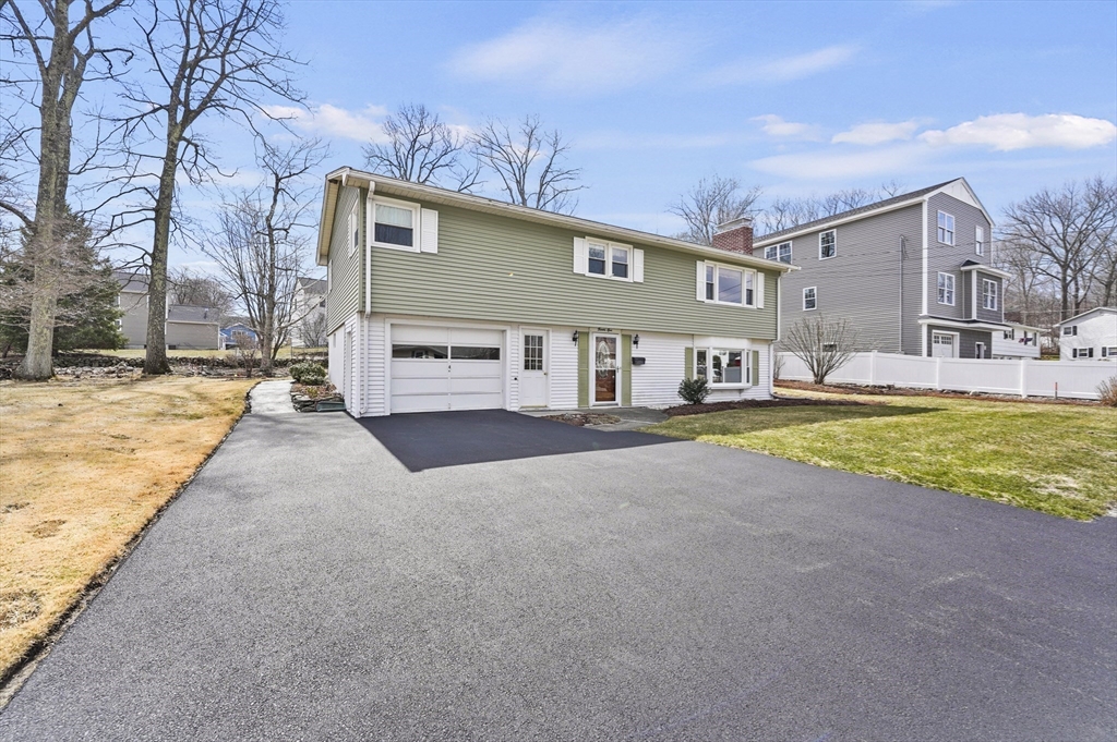 21 Leslie Road Worcester, MA 01605 - Photo 5 of 41