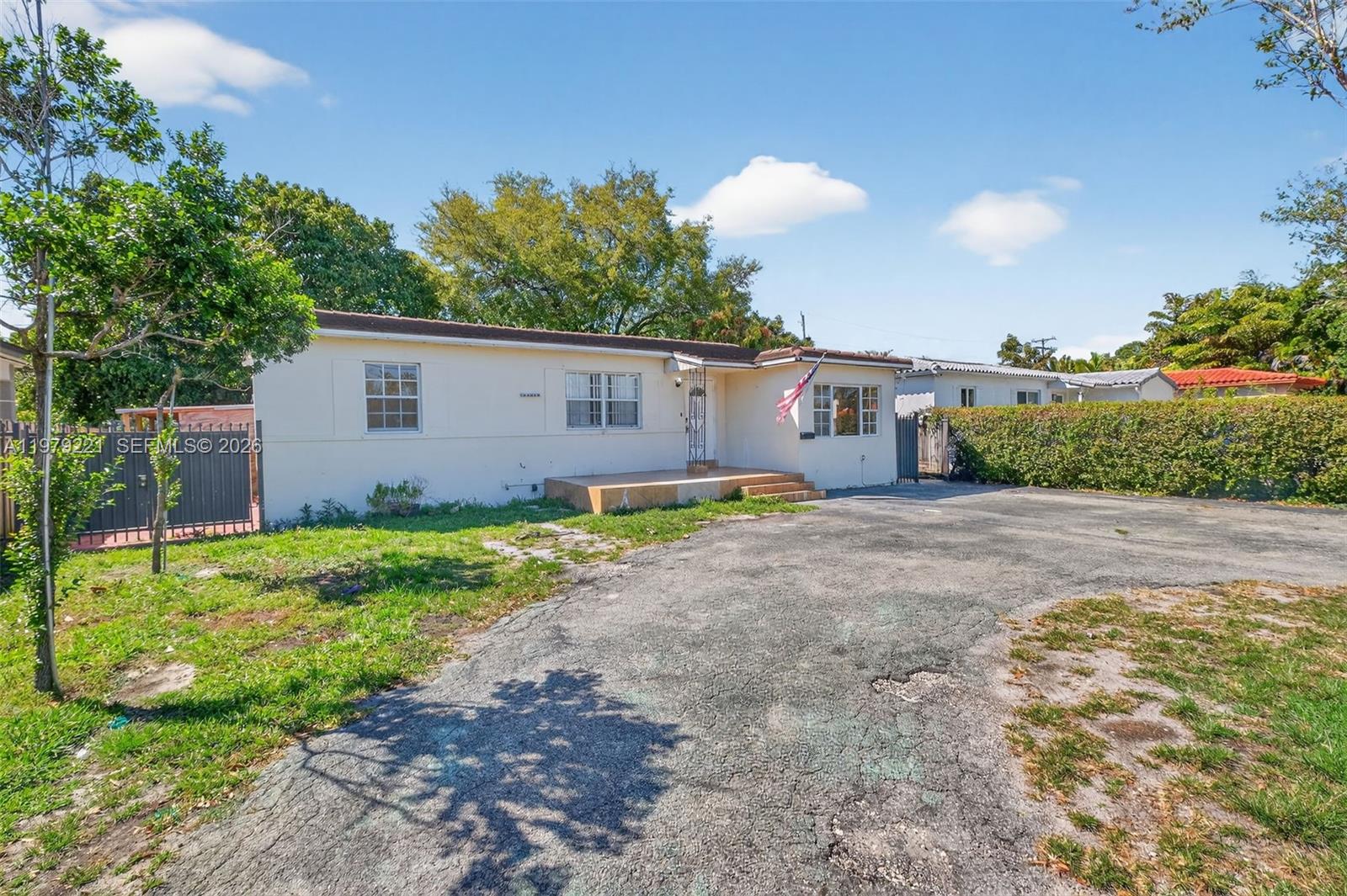 1980 Southwest 32nd Avenue Miami, FL 33145 - Photo 1 of 41