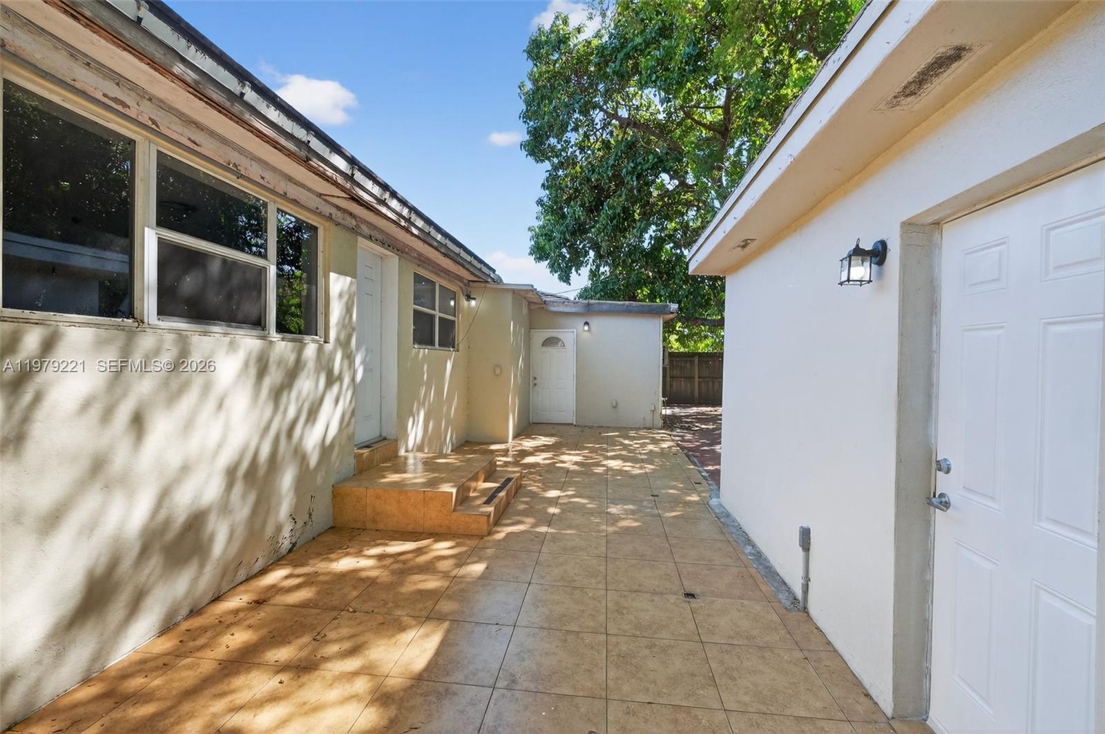 1980 Southwest 32nd Avenue Miami, FL 33145 - Photo 22 of 41