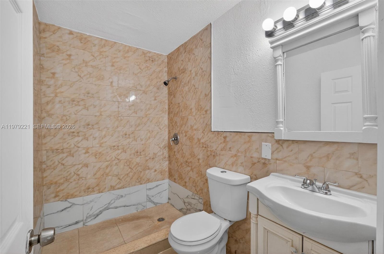 1980 Southwest 32nd Avenue Miami, FL 33145 - Photo 34 of 41