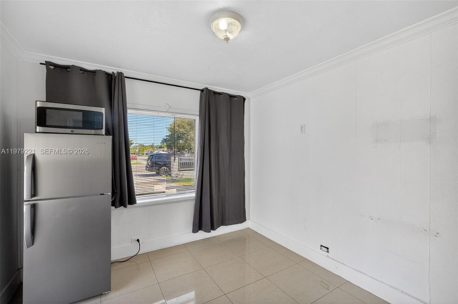 1980 Southwest 32nd Avenue Miami, FL 33145 - Photo 36 of 41