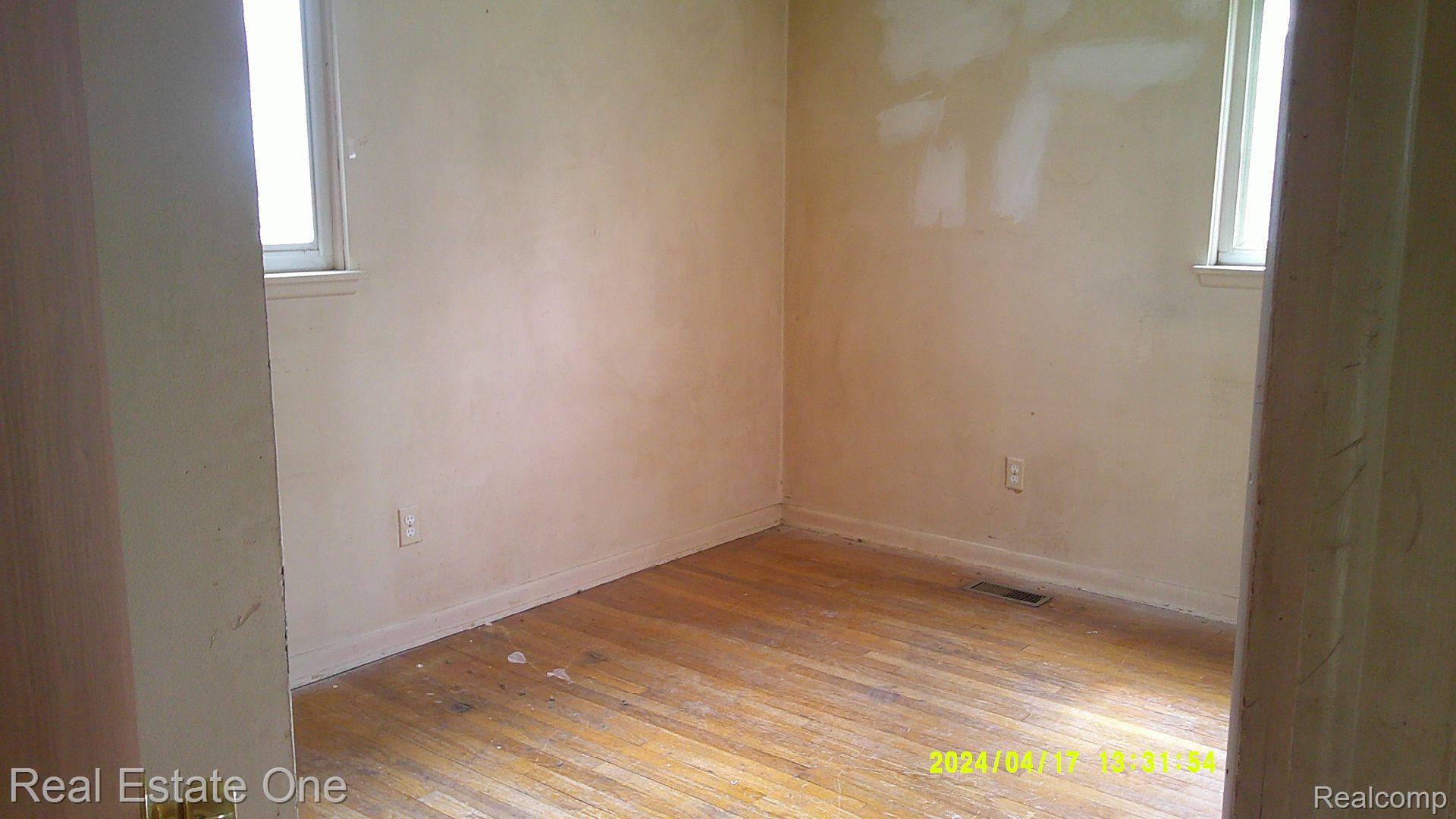 28479 Cherry Hill Road Inkster, MI 48141 - Photo 8 of 9
